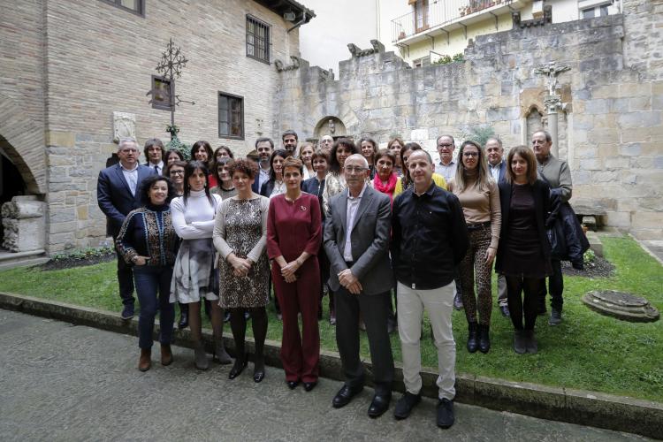 personal cámara y presidenta gobierno