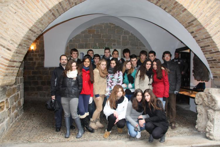 Alumnos de 1º de Bachillerato del Colegio El Huerto, de visita en la Cámara de Comptos